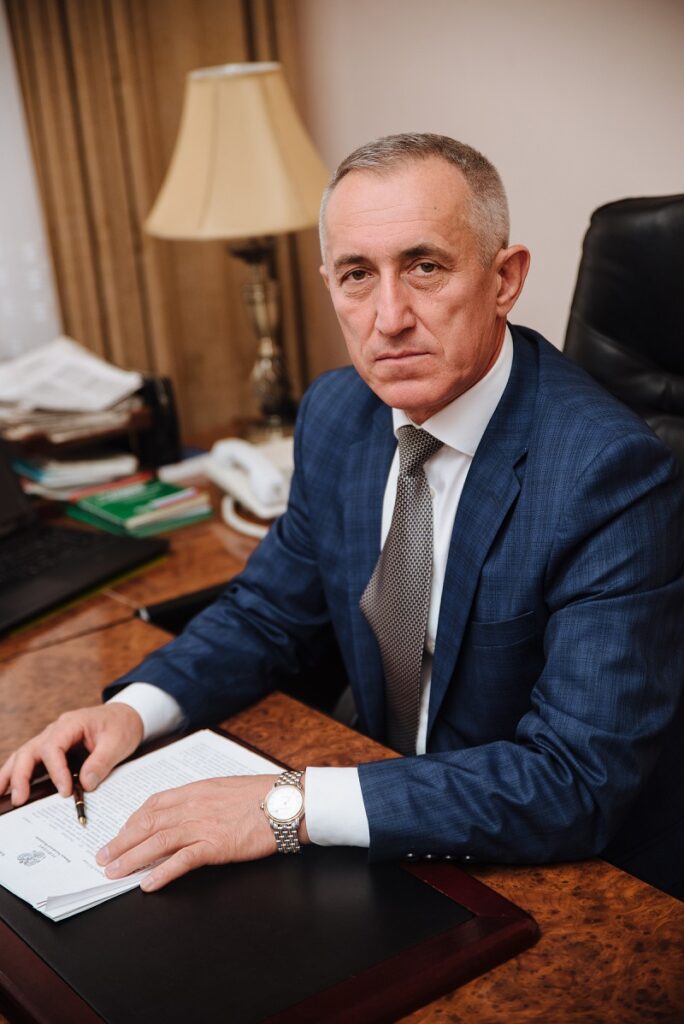 Asker-Kaseevich-684x1024.jpg